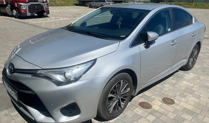 Toyota Avensis cena 69999 przebieg: 132000, rok produkcji 2016 z Chorzów małe 29